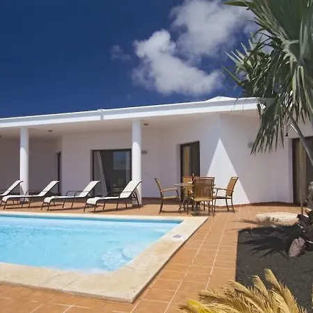 Blancas Otel 2*